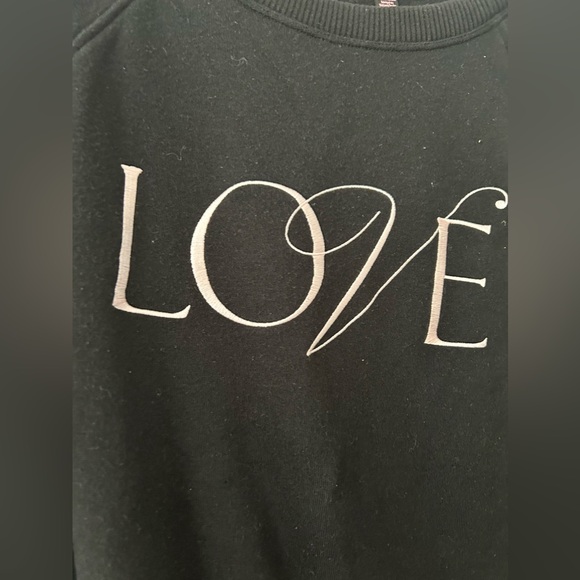 Victoria’s Secret Black LOVE Crewneck Sweatshirt XS 19.5 PTP - Picture 4 of 5